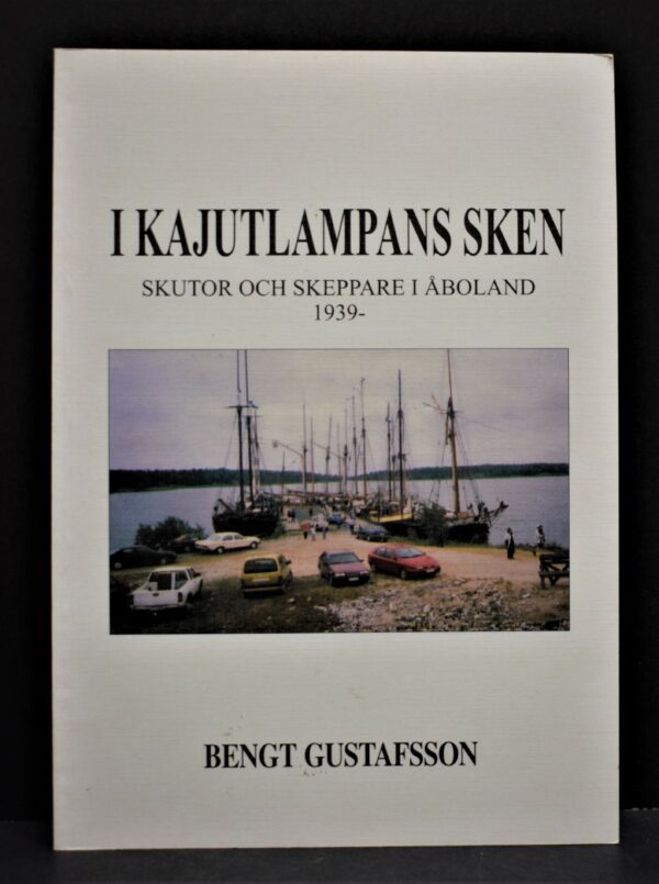 I kajutlampans sken